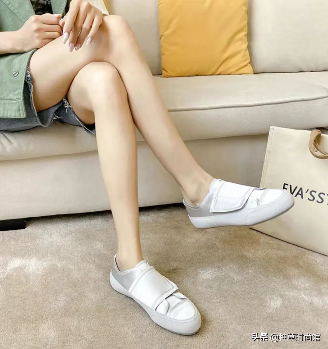短靴穿腻了18年开春这3双鞋最火,早春穿搭要又甜又欲轻便运动鞋