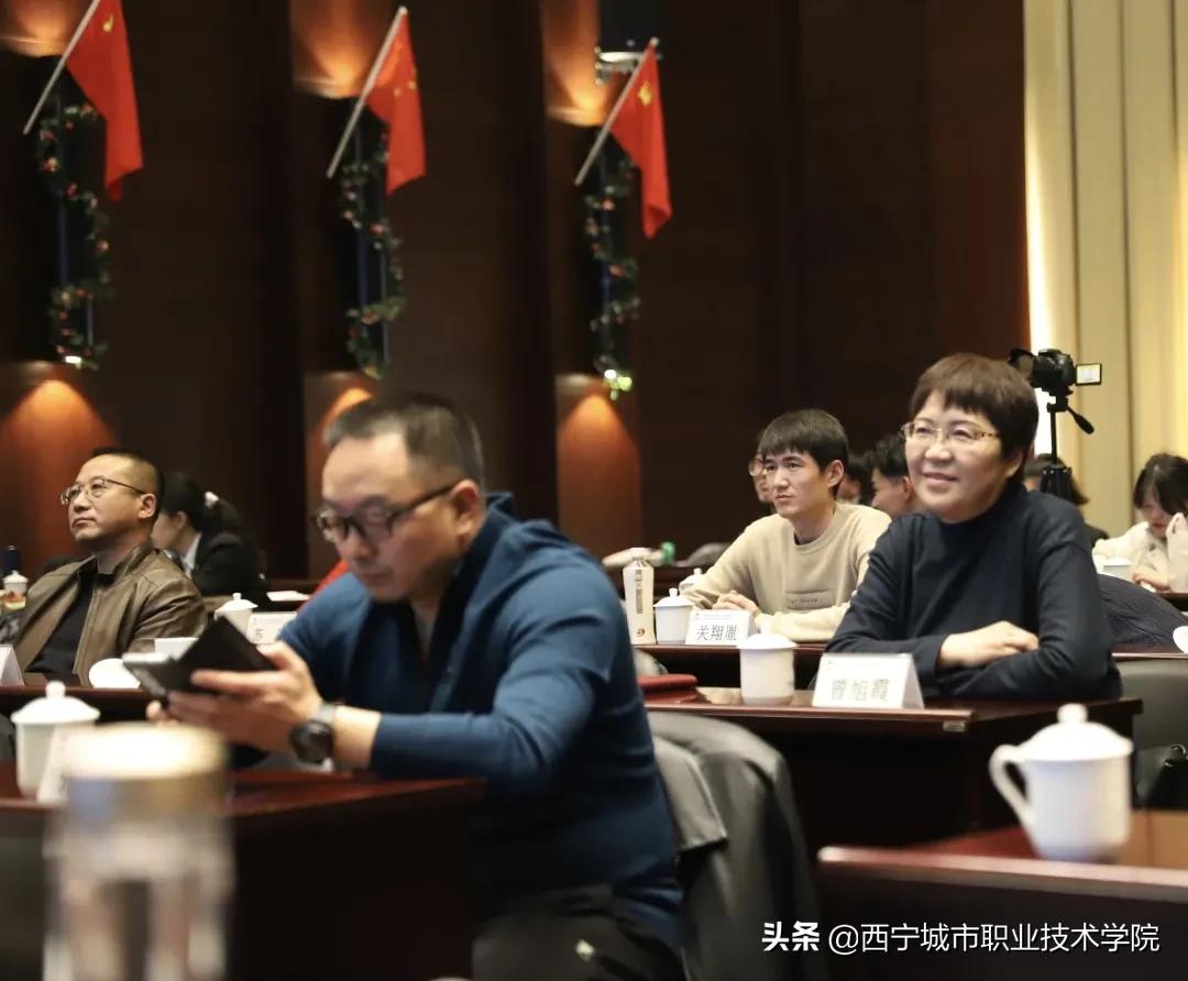 妙语连珠成文章,妙语生花见真知匠心卓越聚人心