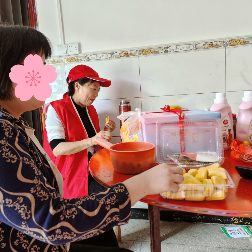 第八守护团|溆浦志愿者协会龙潭分会为逆风宝贝过生日