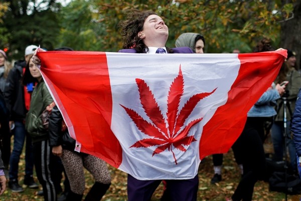 加拿大多省宣布将放宽防疫政策,加拿大安省防疫将出新规