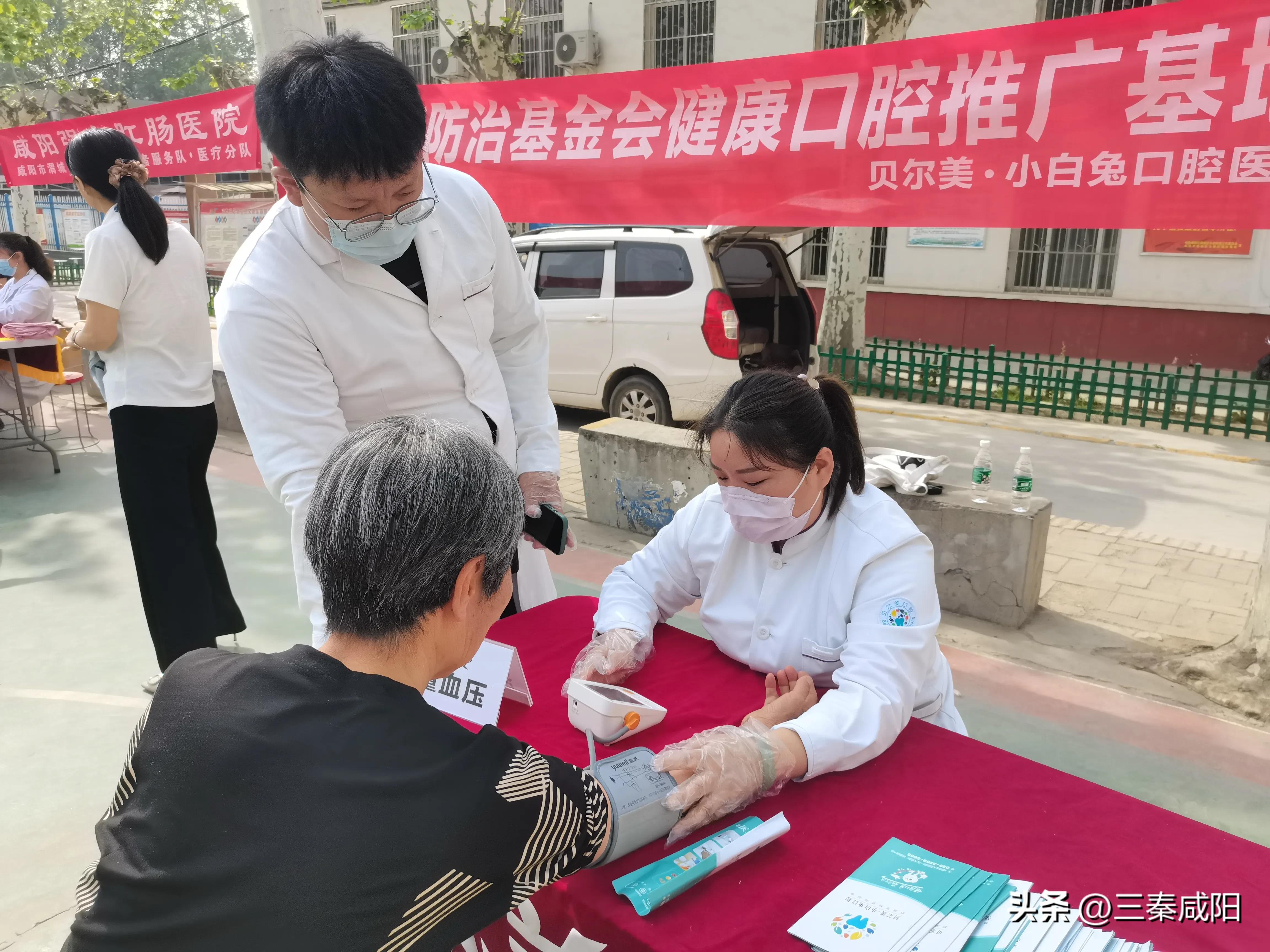 政协委员进社区暖心义诊送健康,健康义诊进乡村服务百姓暖人心