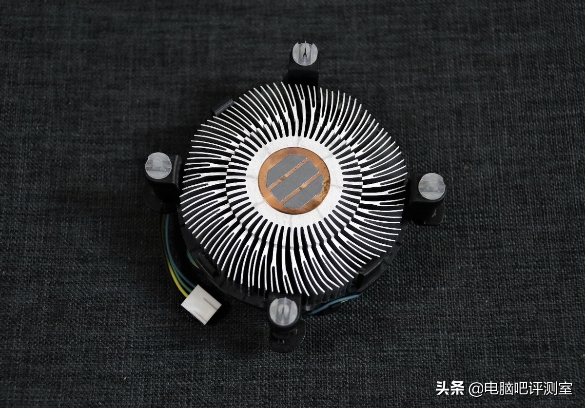 英特尔i511400f自带散热器怎么样,英特尔至强e31231v3原装散热器