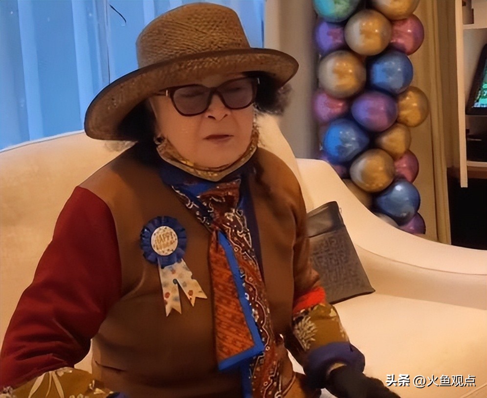 李玟因为被了解是幸福的,李玟笑容背后藏着无奈与心酸