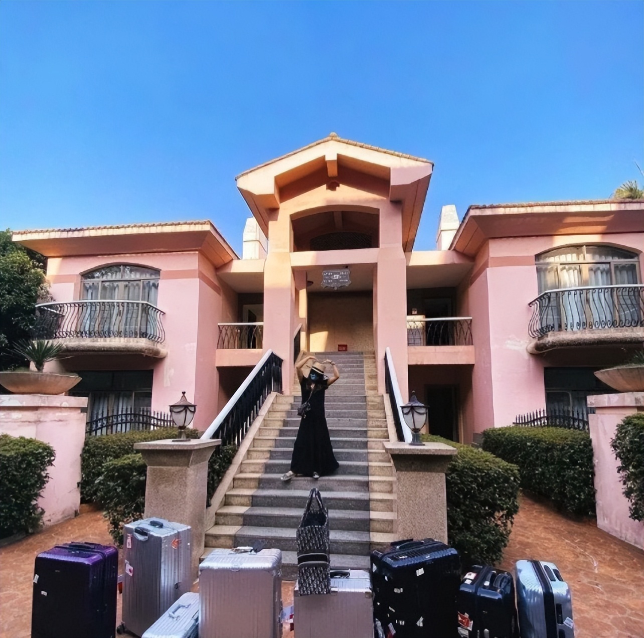 有钱也养不起的十位女星,壕无人性的富豪