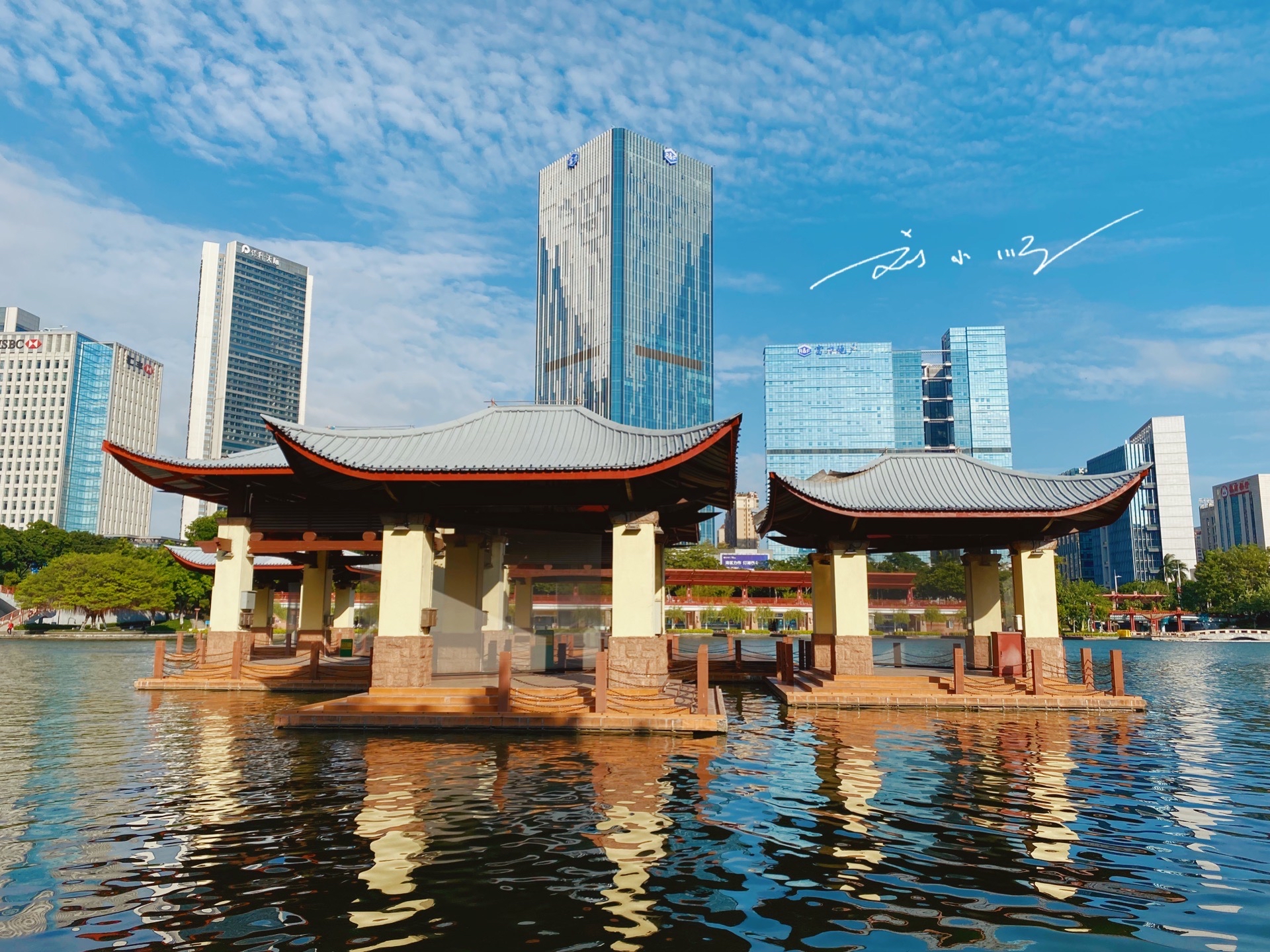 我国唯一一个有三个车牌的城市,中国唯一一个拥有三个车牌的城市