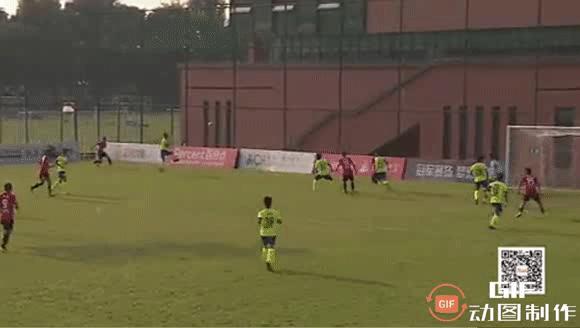 罗慕洛时隔308天重返中超,足坛新星帽子戏法