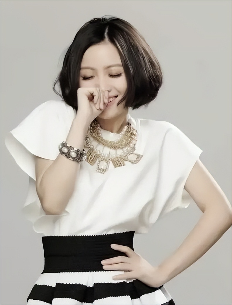 姚贝娜春晚现场,姚贝娜有哪三次上春晚