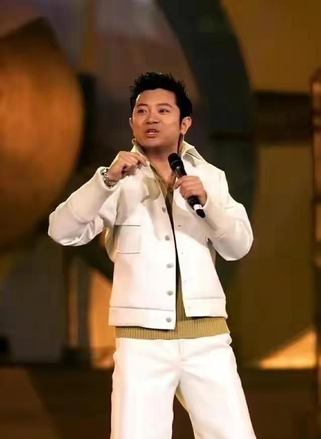 罗中旭受伤瞿颖照顾他视频,罗中旭植物人