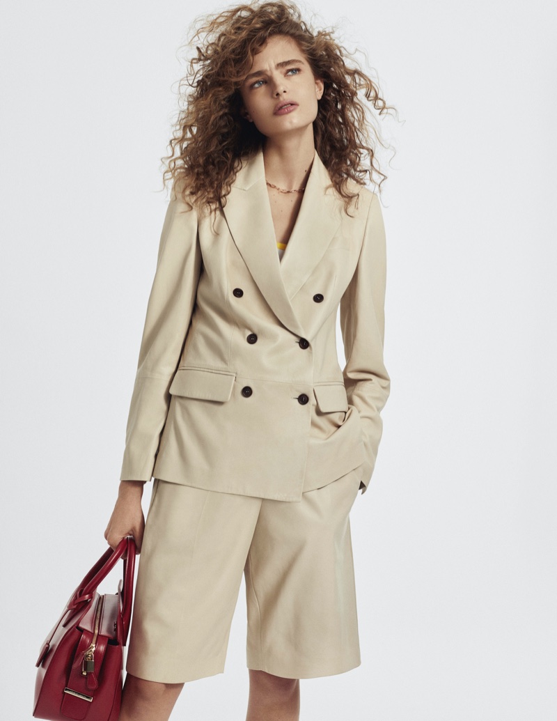 德国超模安娜·米拉（AnnaMilaGuyenz）拍摄的时尚杂志