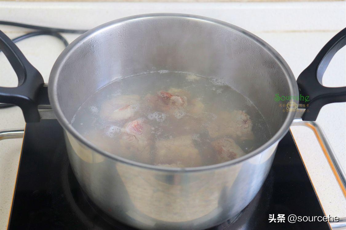 砂锅炖莲藕海带排骨汤的做法,高压锅炖莲藕排骨汤的家常做法