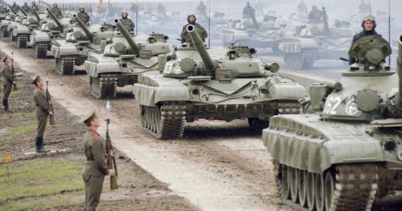 俄罗斯一年生产50架飞机,俄罗斯第三代坦克t90最新型