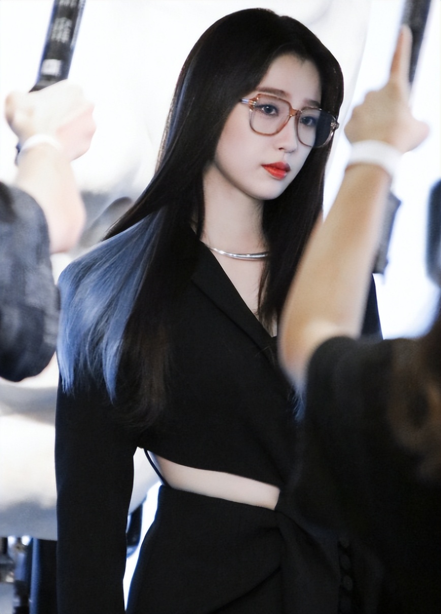 内娱身高不过160的女明星,内娱反差感女明星