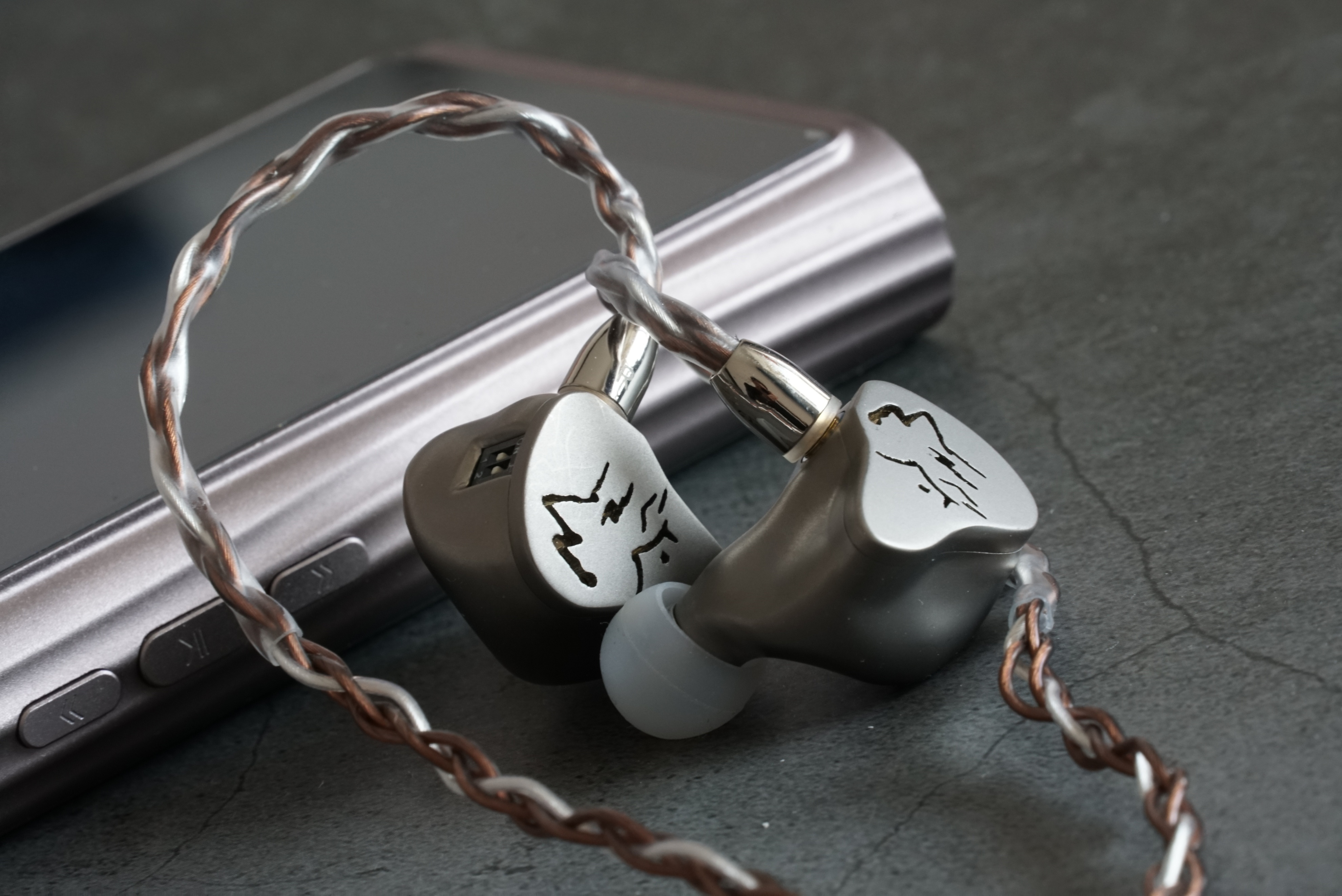 苹果3999耳机有必要买吗,1299有必要买苹果耳机吗