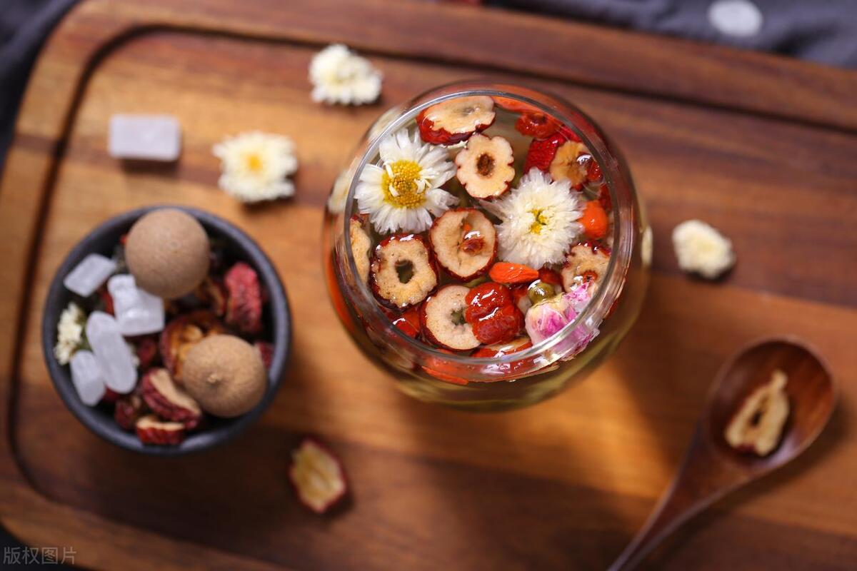 美文，温茶等花开，执念于绽放一片色彩