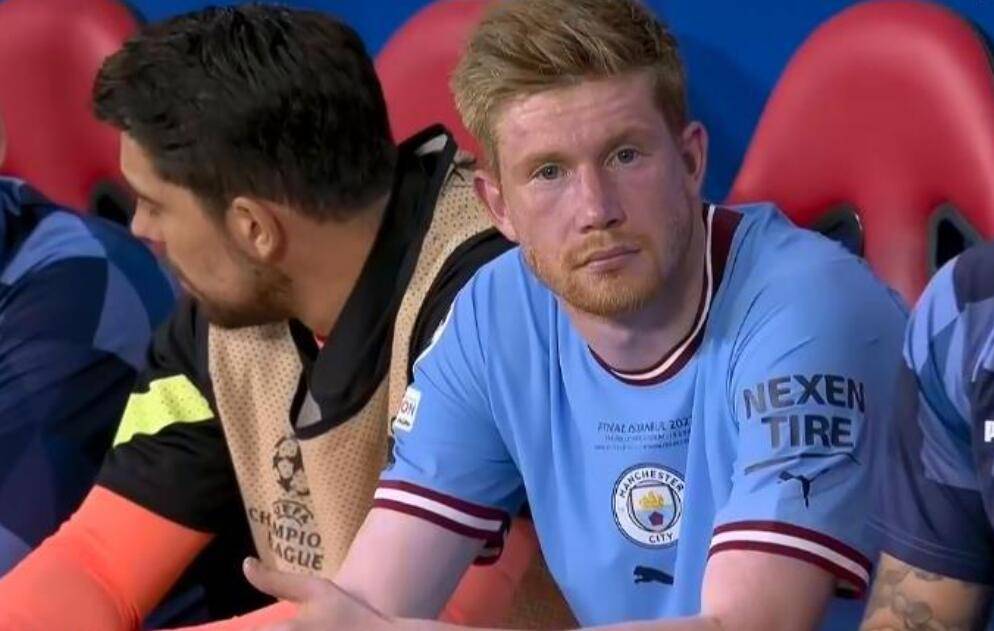 曼城提前夺得英超冠军为什么,曼城为何能夺三冠王