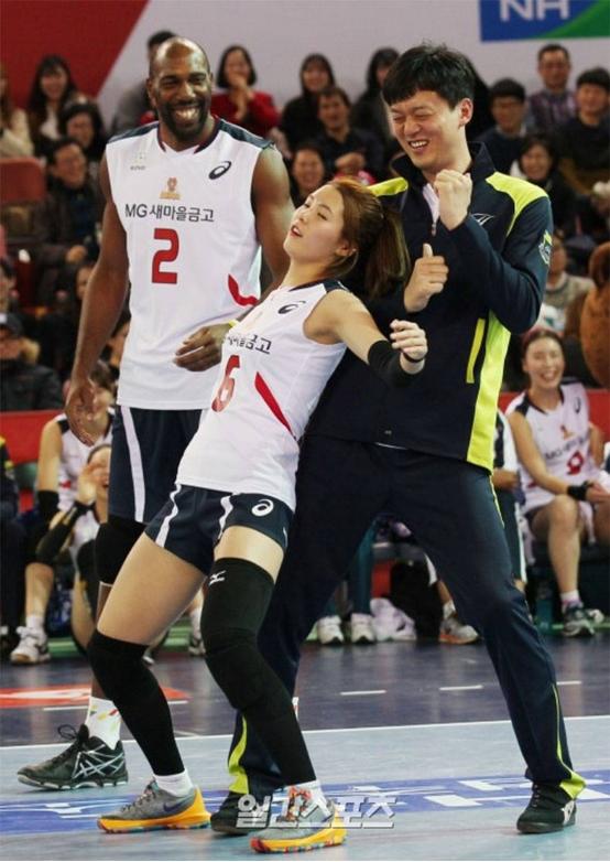 李多英容貌清纯的排球女神,女排二传李多英