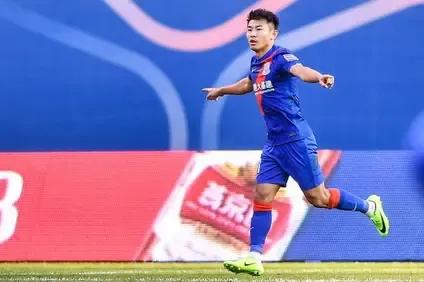 他外号猴子，被里皮称为天才！在恒大获得至高荣誉，如今效力申花