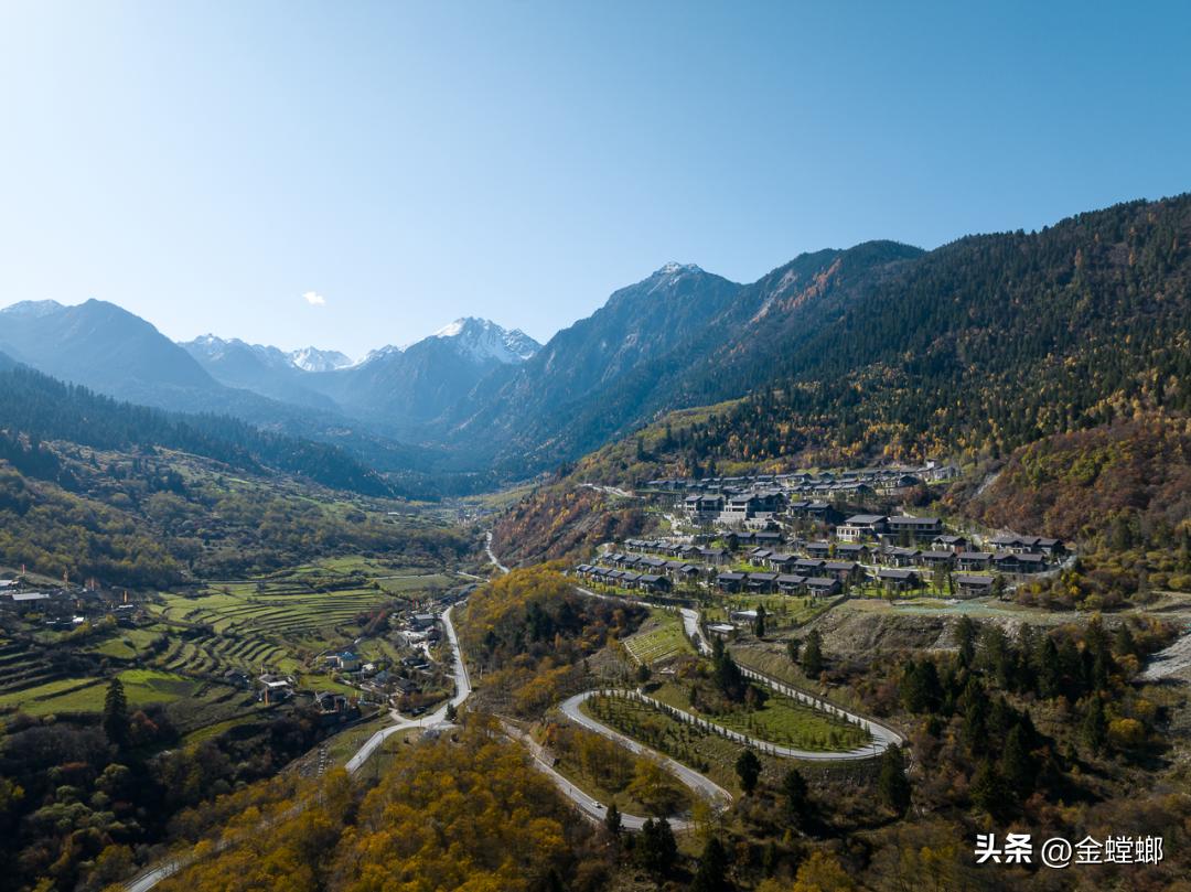 中国首家，全球第六家—九寨沟日赛谷丽思卡尔顿隐世酒店