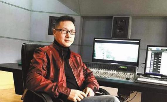 人体模特汤加丽：与丈夫离婚，遭父亲嫌弃，46岁再给父母添心病