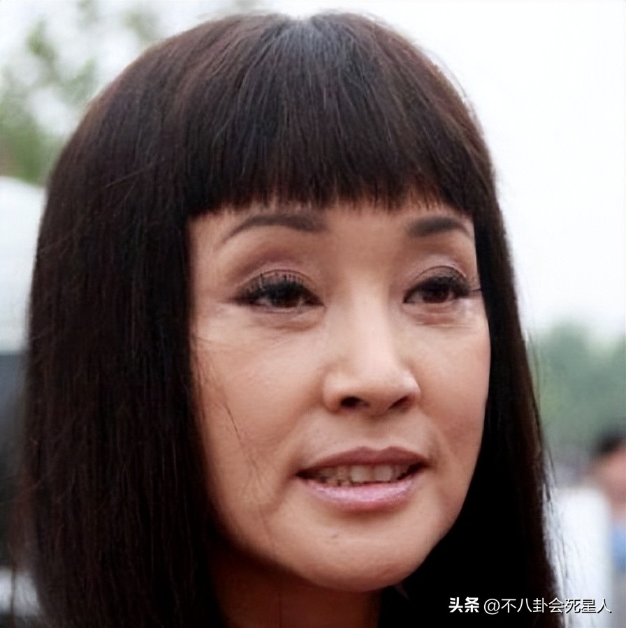 杨幂用生发液长出头发,杨幂的生发液长出头发了