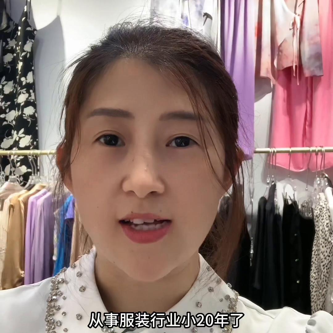 深圳南油高端女装批发攻略,深圳南油高端女装拿货一件代发