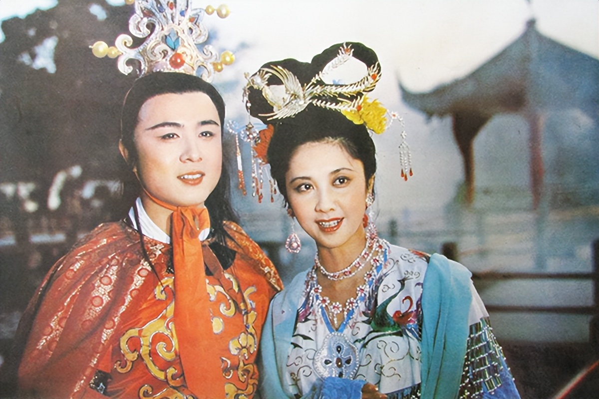 “性从业者”泛滥成灾，依靠桃色产业生存的泰国，如今现况如何？