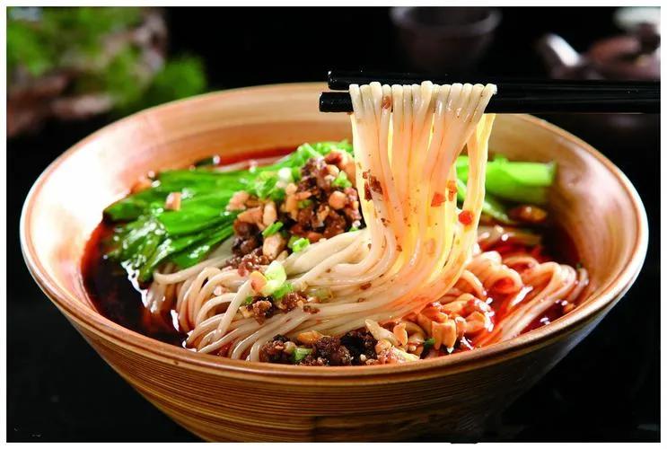 成都美食小吃攻略,品尝成都美食必吃的十大名小吃