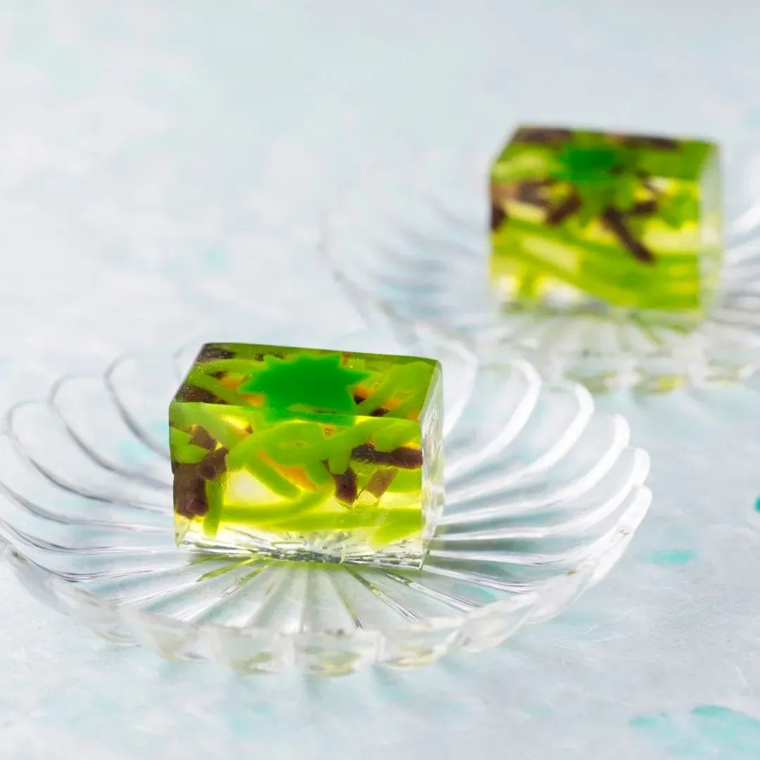 在日本，到底是什么小点心会做得这么精致又馋人呢？