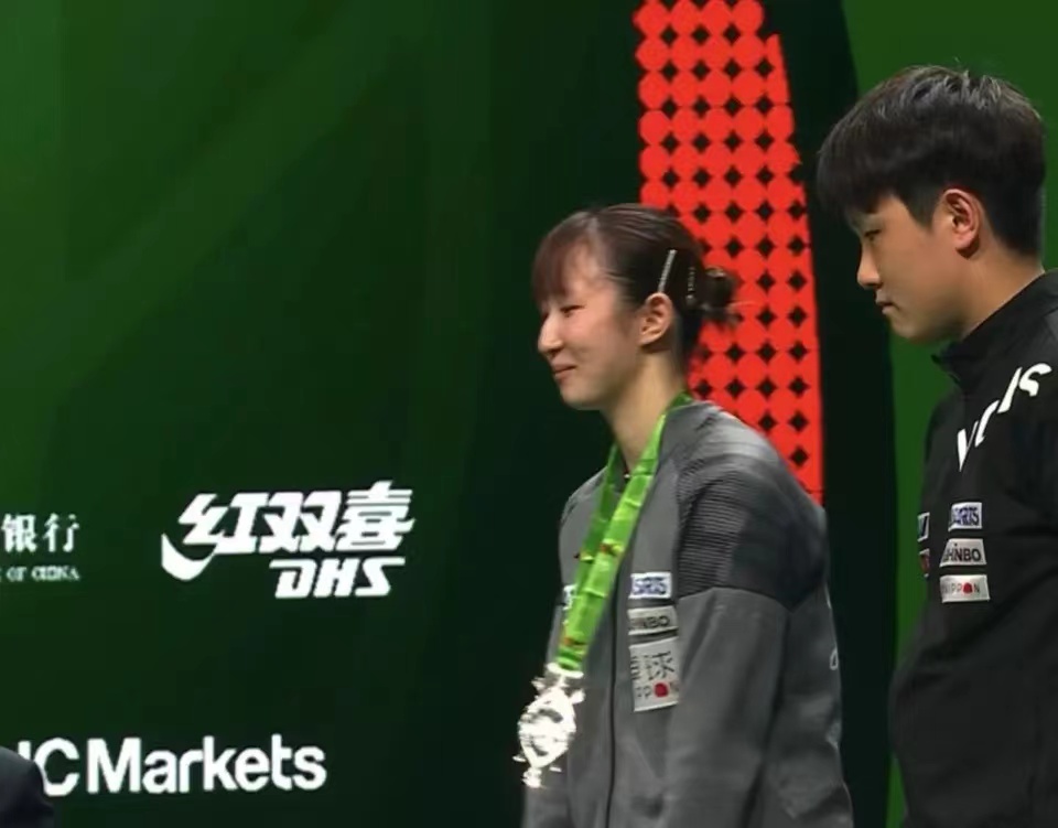 张本智和输伊朗王楚钦表情,张本智和赛后采访哭了视频