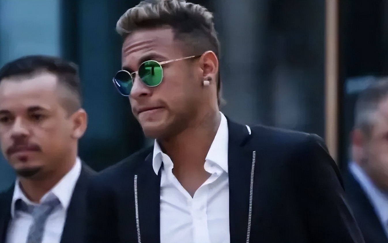 内马尔被足球耽误的电竞选手,内马尔被足球耽误的时尚