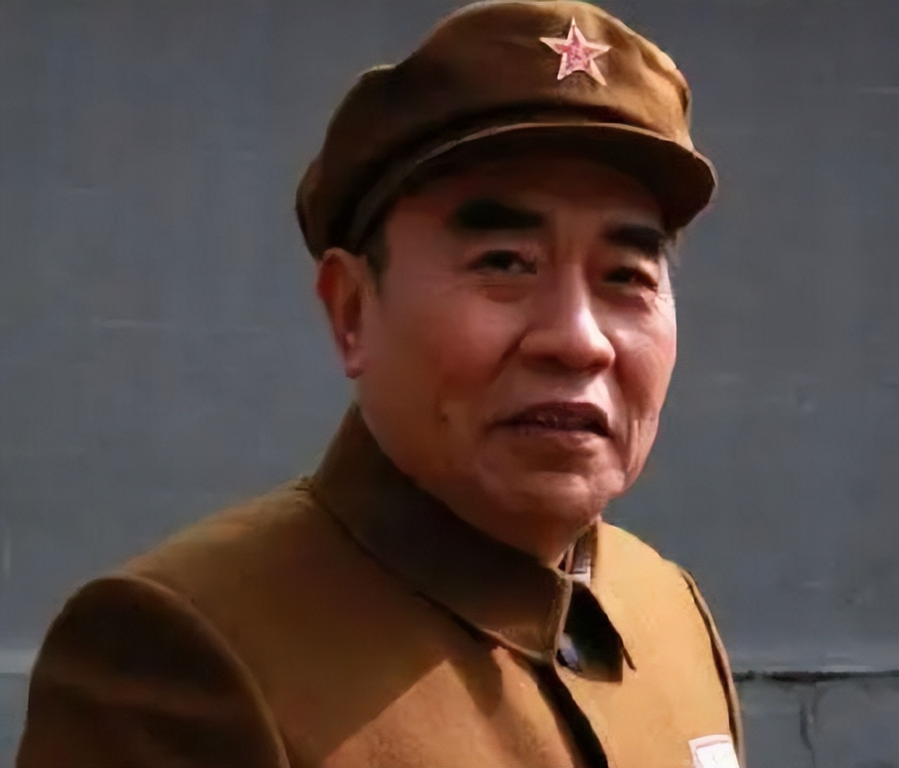 他们究竟是谁？十大元帅中，只有三位才是主席口中的“老总”