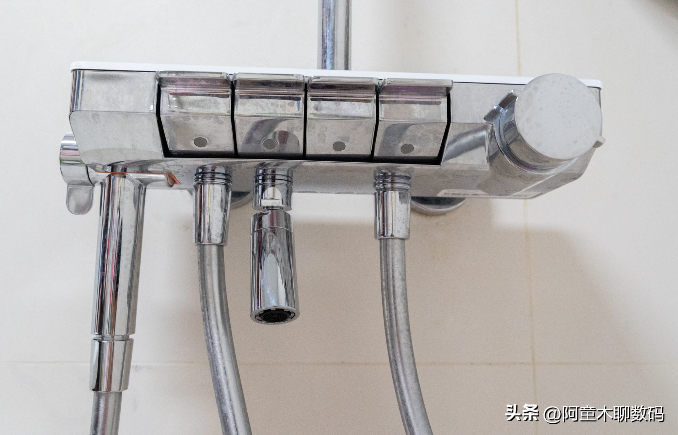 米家控温淋浴花洒s1出水量,米家控温淋浴花洒s1有增压功能吗