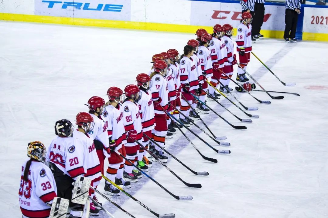 一年级小学生不听话老师关小黑屋,学校小孩不听话关小黑屋