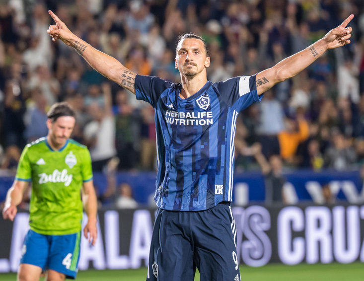 梅西转会迈阿密成绩,梅西转会迈阿密队友一起去吗