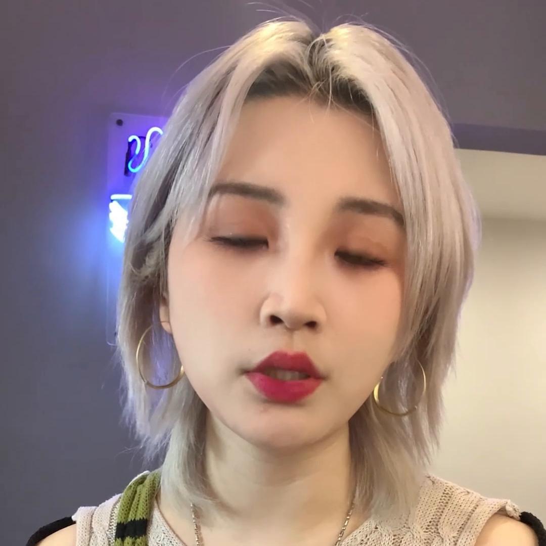 美甲店顾客太多忙不过来怎么办,美甲店怎么调低价格不伤客