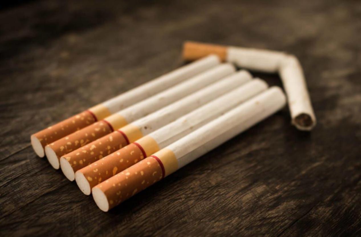 酒局上领导让你提一杯该怎么说,领导让你买烟怎么回复