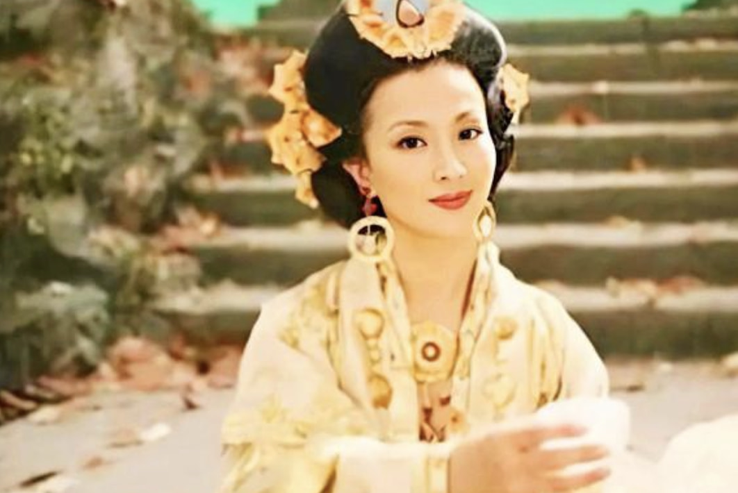 刘亦菲之母刘晓莉照片,刘亦菲与妈妈刘晓莉的同框照