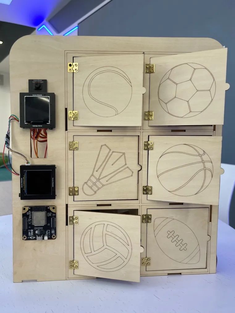 把所有孩子赶出去的游戏,把小孩子扔到外面的游戏