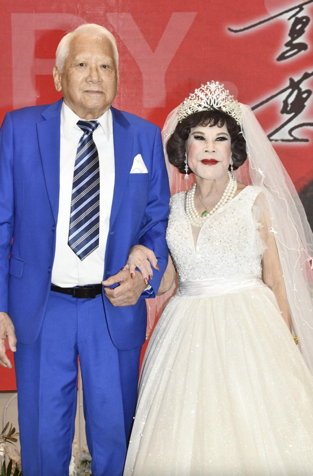 黄夏蕙婚姻状况,黄夏蕙50岁结婚