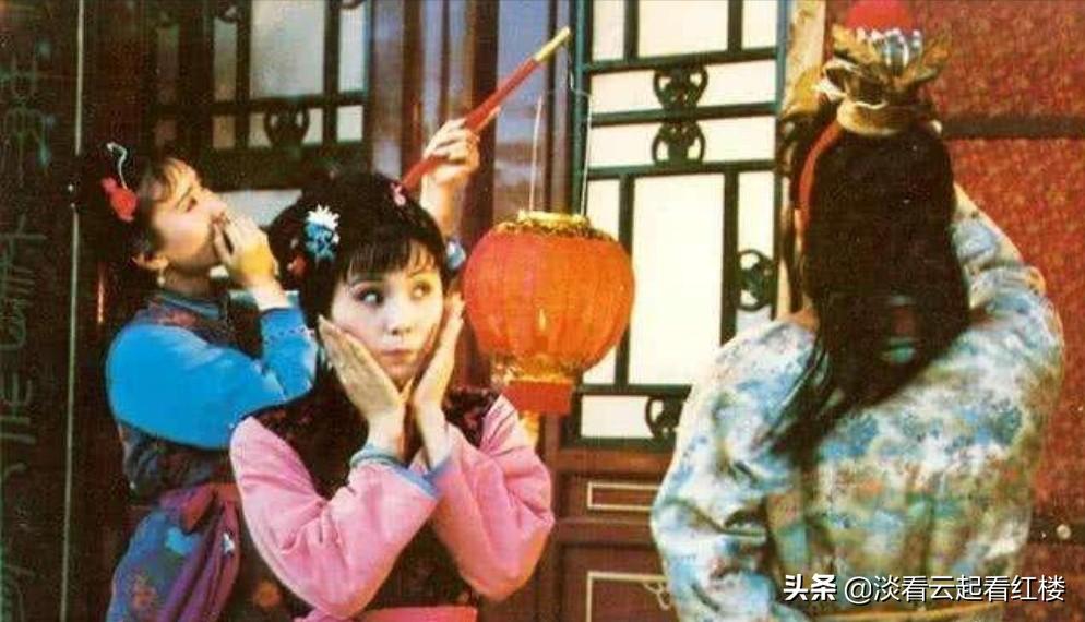 晴雯喜欢袭人还是贾母好,袭人和晴雯性格