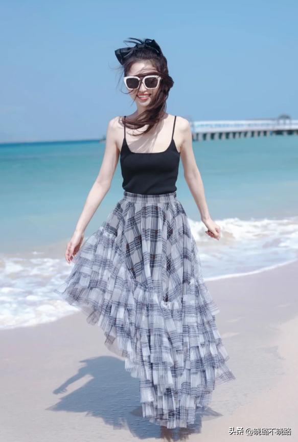 适合矮个子穿的裙子显白,五五分的小个子穿什么裙好看