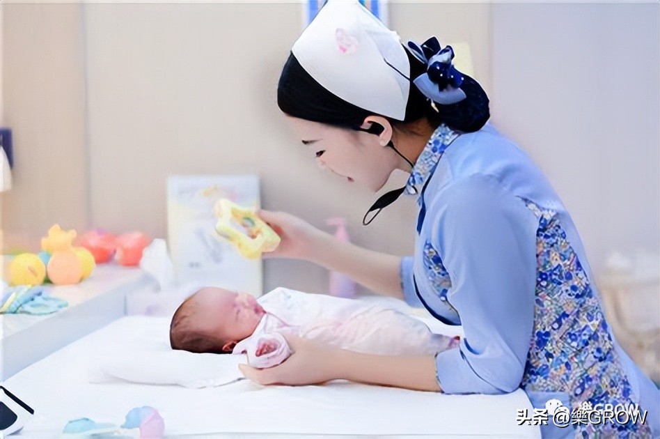 月嫂带孩子的条件有哪些,现在月嫂是怎样带娃