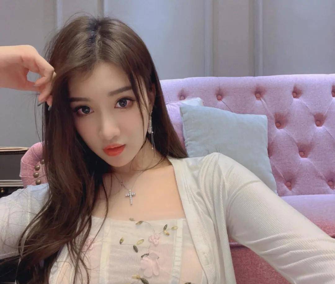 郭艾伦潘玮柏关系,郭艾伦颁奖典礼潘玮柏