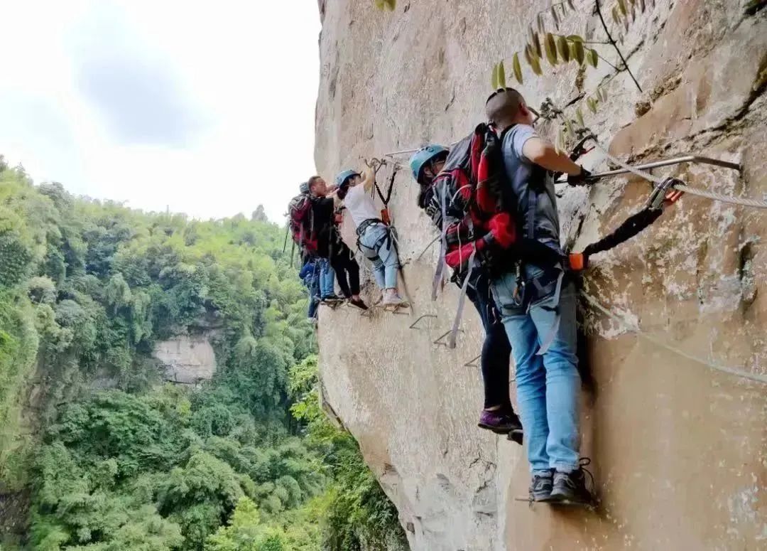 邛崃南宝山旅游攻略,邛崃旅游攻略坐车路线
