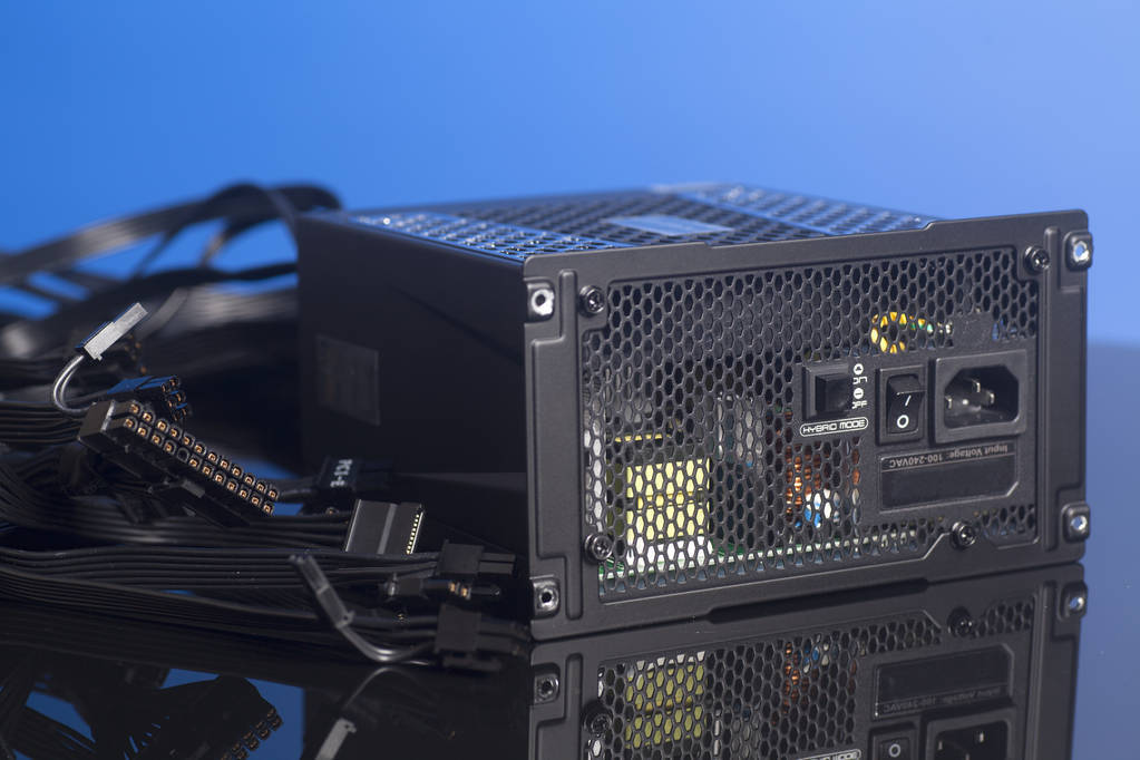 台式电脑显示屏不工作怎么解决,电脑显示器亮一下就黑屏怎么回事