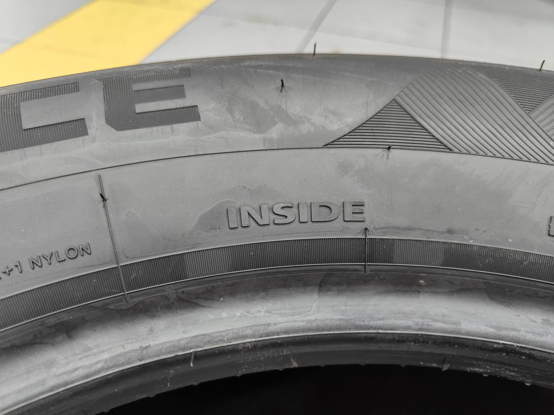 雷神跟马牌哪个更静音,雷神静悦轮胎对比马牌mc5