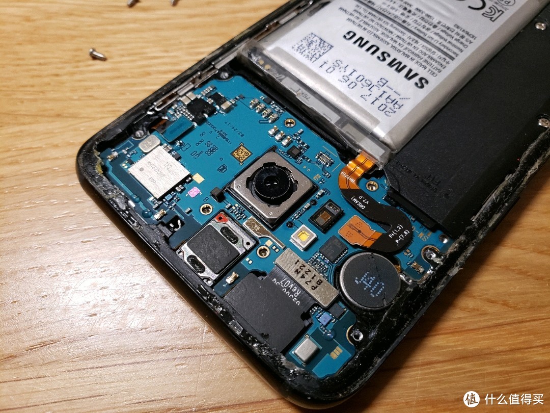 三星s22值得买么,三星s22+值得买吗现在