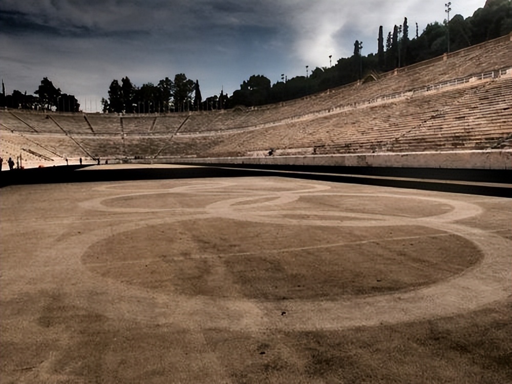 耗费1.18亿打造的鸟巢,15年耗资100亿美元