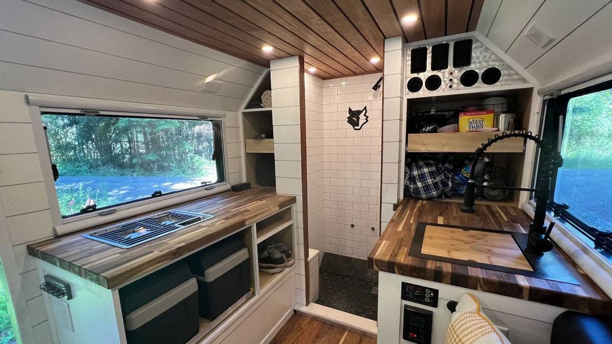 悍马h1改装履带越野房车,悍马h1油箱多大