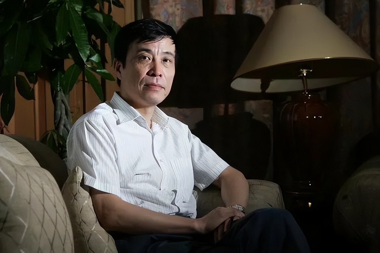 2500字说清李铁事件，国足上演狂飙剧情，陈戌源被抓故事还未结束